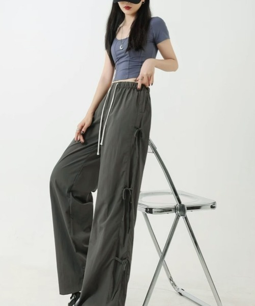 gossip!ロサンゼルス(ゴシップロサンゼルス)の「Y2K軽やかストレートパンツ カジュアル&デイリー(カーゴパンツ・レディース・ダークグレー/ピンク/ベージュ・FREE)」の11枚目の写真