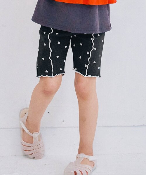 p.premier(ピードットプルミエ)の「イロチ買いしたい総柄メロウハーフレギンスパンツ(その他パンツ・キッズ・ブルー/ブラック/オレンジ/ブラウン/ピンク/レッド・80/90/100/110/120/130/140)」の1枚目の写真