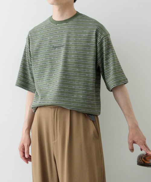 ITEMS URBANRESEARCH（アイテムズ アーバンリサーチ）の「ビンテージライク ボーダーTシャツ（Tシャツ/カットソー・メンズ・カーキ/ベージュ/ホワイト・MEDIUM/LARGE）」の6枚目の写真