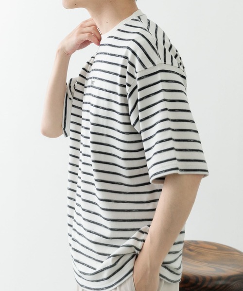 ITEMS URBANRESEARCH（アイテムズ アーバンリサーチ）の「ビンテージライク ボーダーTシャツ（Tシャツ/カットソー・メンズ・カーキ/ベージュ/ホワイト・MEDIUM/LARGE）」の13枚目の写真