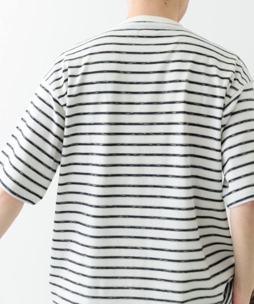 ITEMS URBANRESEARCH（アイテムズ アーバンリサーチ）の「ビンテージライク ボーダーTシャツ（Tシャツ/カットソー・メンズ・カーキ/ベージュ/ホワイト・MEDIUM/LARGE）」の14枚目の写真