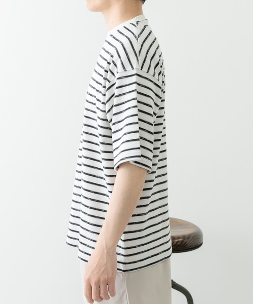 ITEMS URBANRESEARCH（アイテムズ アーバンリサーチ）の「ビンテージライク ボーダーTシャツ（Tシャツ/カットソー・メンズ・カーキ/ベージュ/ホワイト・MEDIUM/LARGE）」の22枚目の写真