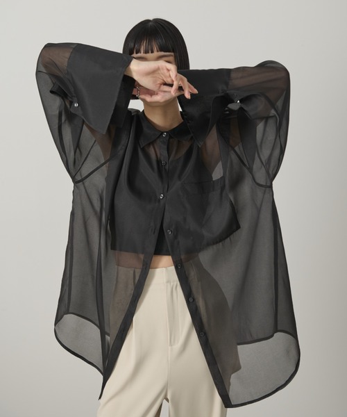 AIC.（エーアイシー）の「シアービッグカフスオーバーシャツ（シャツ/ブラウス・レディース・イエロー/グレイッシュブルー/アイボリー/ブラック・FREE）」の21枚目の写真