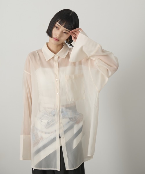 AIC.（エーアイシー）の「シアービッグカフスオーバーシャツ（シャツ/ブラウス・レディース・イエロー/グレイッシュブルー/アイボリー/ブラック・FREE）」の6枚目の写真