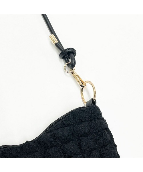 GORGE(ゴージ)の「《ふわもこ質感》レディース バブルショルダー バッグ ショルダーバッグ 2WAY 春夏秋冬(ショルダーバッグ・レディース・アイボリー/ブラック/ブラウン・F)」の8枚目の写真