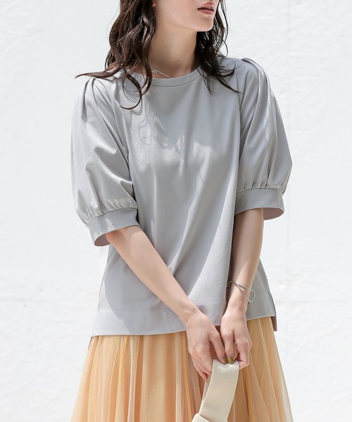 n'OrLABEL(ノアールレーベル)の「【接触冷感】タックパフスリーブカットソー(Tシャツ/カットソー・レディース・ブラック/イエロー/ライトグレー/ブルー・1/2)」の5枚目の写真