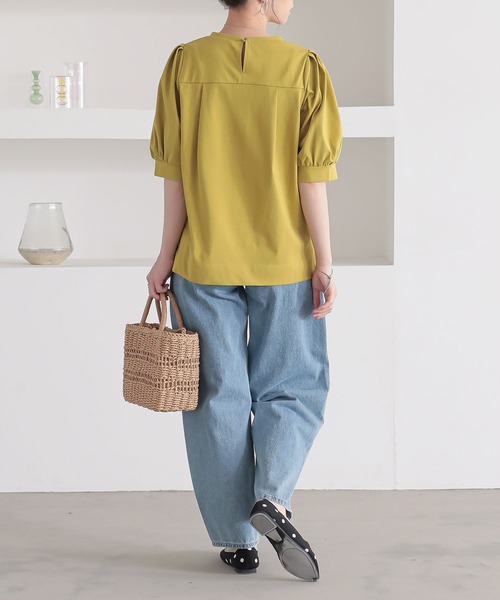 n'OrLABEL(ノアールレーベル)の「【接触冷感】タックパフスリーブカットソー(Tシャツ/カットソー・レディース・ブラック/イエロー/ライトグレー/ブルー・1/2)」の13枚目の写真