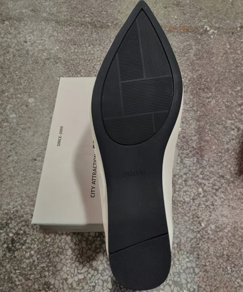 Miniministore（ミニミニストア）の「ダブルリボンパンプス美脚ポインテッドトゥ（パンプス・レディース・ブラック/シルバー/アイボリー・24.5cm/24.0cm/23.5cm/23.0cm/22.5cm）」の20枚目の写真