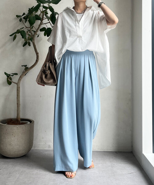 DouDou（ドゥドゥ）の「バックシャーリングスキッパーシャツ（シャツ/ブラウス・レディース・ホワイト/ボルドー/ブラック/グレイッシュベージュ・FREE）」の21枚目の写真