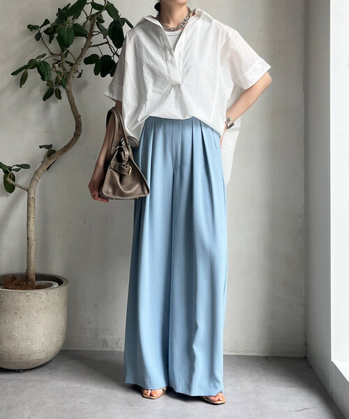 DouDou（ドゥドゥ）の「バックシャーリングスキッパーシャツ（シャツ/ブラウス・レディース・ホワイト/ボルドー/ブラック/グレイッシュベージュ・FREE）」の22枚目の写真