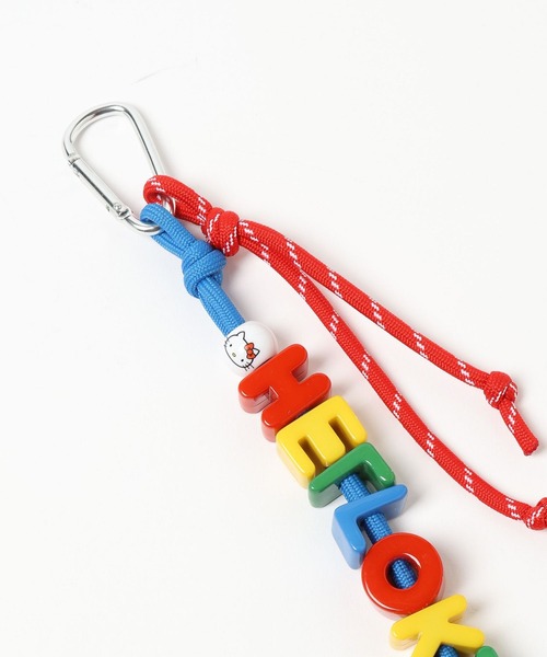 Me%(ミィパーセント)の「【HELLO KITTY】ロゴチャーム 324430(キーホルダー・レディース・ブラック/ベージュ・FREE)」の5枚目の写真