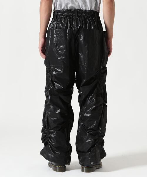 ROYAL FLASH（ロイヤルフラッシュ）の「A.F ARTEFACT/エーエフ・アーティファクト/Coating Random Gather Wide Pant（その他パンツ・メンズ・ブラック・2/3）」の4枚目の写真