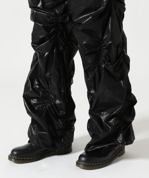 ROYAL FLASH（ロイヤルフラッシュ）の「A.F ARTEFACT/エーエフ・アーティファクト/Coating Random Gather Wide Pant（その他パンツ・メンズ・ブラック・2/3）」の7枚目の写真
