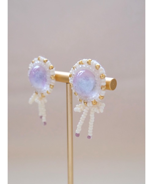 tone（トーン）の「【chiguhagu】【chiguhagu】ビーズ刺繍ピアス(MA)（ピアス（両耳用）・レディース・ホワイト・FREE）」の2枚目の写真