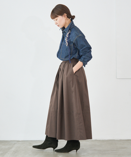 IENA(イエナ)の「タフタトリミングスカート(スカート・レディース・ブラウン/ネイビー/ボルドー・34/36/38)」の21枚目の写真