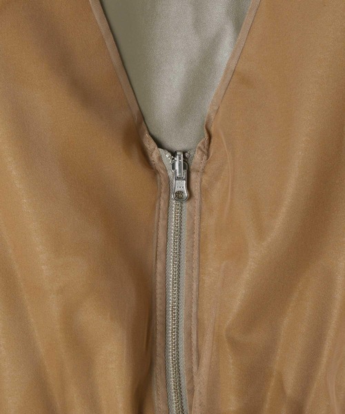 LEPSIM(レプシィム)の「リバーシブルチュールフェイクレザーベスト 575770(その他アウター・レディース・ブラウン/カーキ/ブラック・FREE)」の21枚目の写真