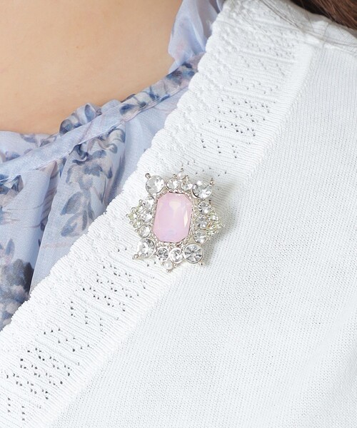 スクエアビジューブローチ