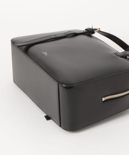 A.P.C.（アーペーセー）の「SAC VIRGINIE BOX（ハンドバッグ・レディース・グリーン/ブラック/ベージュ系その他・ONESIZE）」の18枚目の写真