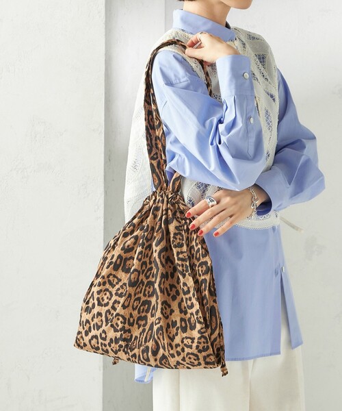 SHIPS（シップス）の「2WAY ドローストリング トート バッグ（トートバッグ・レディース・レッド/ブラウン/シルバー/ネイビー・ONE SIZE）」の5枚目の写真