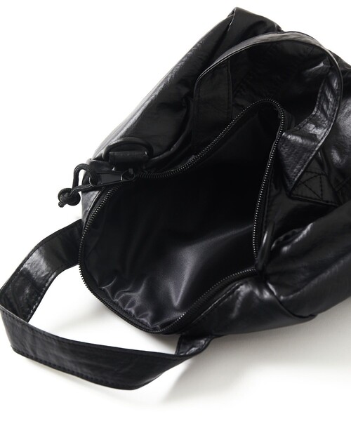 UMBRO(アンブロ)の「UMBRO/アンブロ 【新色追加】SP Coating Nylon Mini Boston Bag/別注 コーティングナイロン ミニボストンバッグ(ショルダーバッグ・メンズ・チャコールグレー/バーガンディー/ブラック/ホワイト/ベージュ・ONE SIZE)」の14枚目の写真