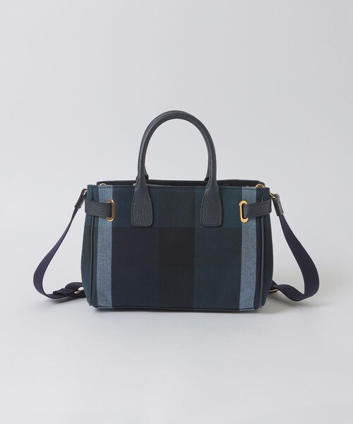 BLUE LABEL CRESTBRIDGE（ブルーレーベルクレストブリッジ）の「クレストブリッジチェックキャンバスハトメミドルトート（トートバッグ・レディース・ベージュ系その他/ダークネイビー・FREE）」の8枚目の写真