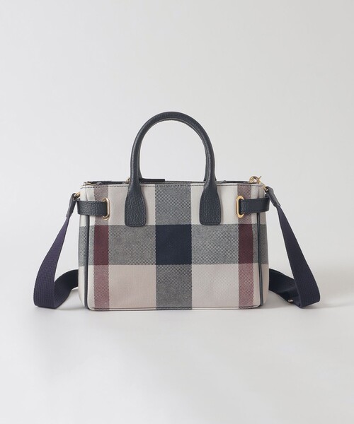 BLUE LABEL CRESTBRIDGE（ブルーレーベルクレストブリッジ）の「クレストブリッジチェックキャンバスハトメミドルトート（トートバッグ・レディース・ベージュ系その他/ダークネイビー・FREE）」の14枚目の写真