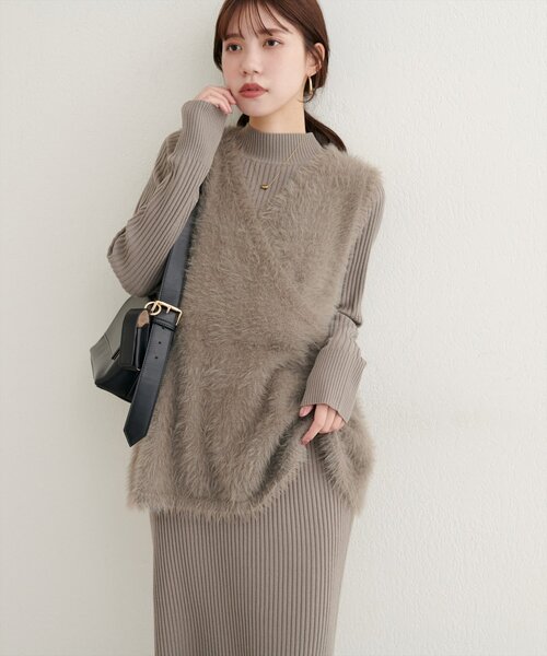 natural couture（ナチュラルクチュール）の「フェザーペプラムベスト+リブタイトワンピースSET（ワンピース・レディース・ベージュ/モカ/チャコールグレー/アイボリー・MEDIUM/LARGE）」の3枚目の写真
