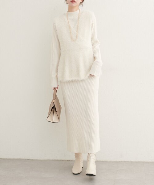 natural couture（ナチュラルクチュール）の「フェザーペプラムベスト+