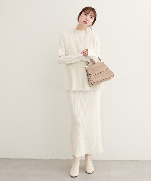 natural couture（ナチュラルクチュール）の「フェザーペプラムベスト+