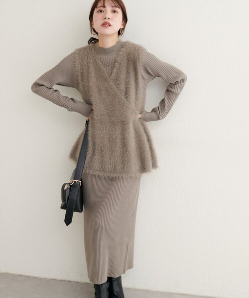natural couture（ナチュラルクチュール）の「フェザーペプラムベスト+リブタイトワンピースSET（ワンピース・レディース・ベージュ/モカ/チャコールグレー/アイボリー・MEDIUM/LARGE）」の21枚目の写真