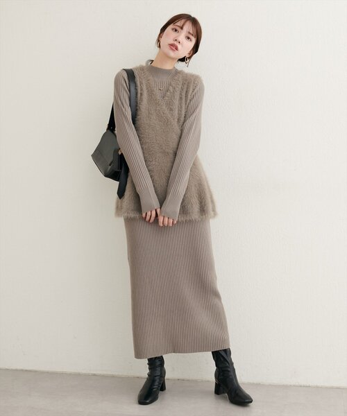 natural couture（ナチュラルクチュール）の「フェザーペプラムベスト+リブタイトワンピースSET（ワンピース・レディース・ベージュ/モカ/チャコールグレー/アイボリー・MEDIUM/LARGE）」の19枚目の写真