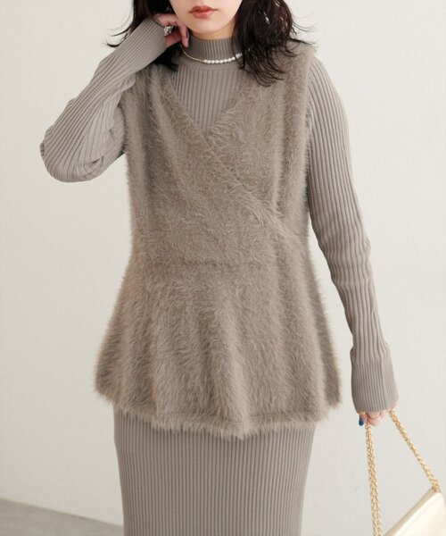 natural couture（ナチュラルクチュール）の「フェザーペプラムベスト+リブタイトワンピースSET（ワンピース・レディース・ベージュ/モカ/チャコールグレー/アイボリー・MEDIUM/LARGE）」の17枚目の写真