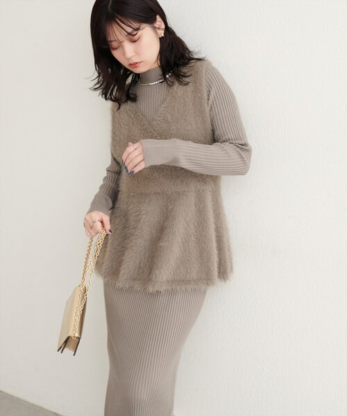 natural couture（ナチュラルクチュール）の「フェザーペプラムベスト+リブタイトワンピースSET（ワンピース・レディース・ベージュ/モカ/チャコールグレー/アイボリー・MEDIUM/LARGE）」の14枚目の写真