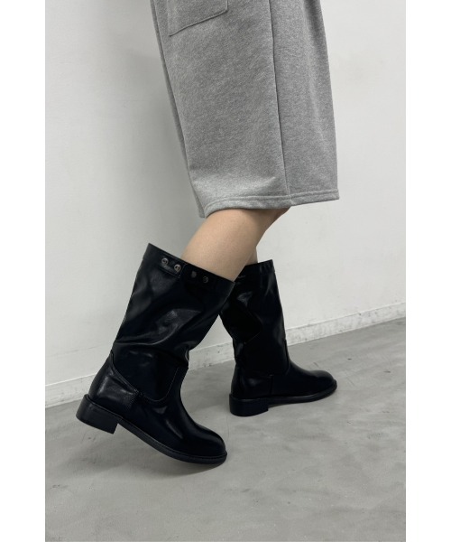 un/neu（アンノイ）の「サイドスナップミドルブーツ / select item（ブーツ・レディース・ブラック・SMALL/LARGE/MEDIUM）」の14枚目の写真