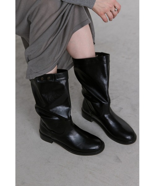 un/neu（アンノイ）の「サイドスナップミドルブーツ / select item（ブーツ・レディース・ブラック・SMALL/LARGE/MEDIUM）」の18枚目の写真