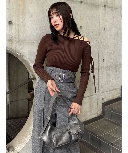 MURUA（ムルーア）の「ダブルポケットショルダーバッグ（ショルダーバッグ・レディース・キャメル/グレー・FREE）」の13枚目の写真