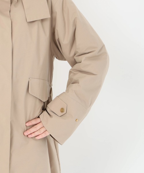 STRAWBERRY-FIELDS(ストロベリーフィールズ)の「マルチタフタ_マルチウェイマウンテンパーカー(マウンテンパーカー・レディース・ベージュ/ブラック/オフホワイト・2)」の10枚目の写真