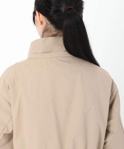 STRAWBERRY-FIELDS(ストロベリーフィールズ)の「マルチタフタ_マルチウェイマウンテンパーカー(マウンテンパーカー・レディース・ベージュ/ブラック/オフホワイト・2)」の9枚目の写真