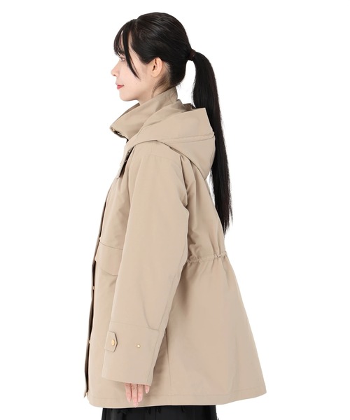 STRAWBERRY-FIELDS(ストロベリーフィールズ)の「マルチタフタ_マルチウェイマウンテンパーカー(マウンテンパーカー・レディース・ベージュ/ブラック/オフホワイト・2)」の5枚目の写真