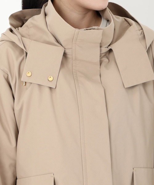 STRAWBERRY-FIELDS(ストロベリーフィールズ)の「マルチタフタ_マルチウェイマウンテンパーカー(マウンテンパーカー・レディース・ベージュ/ブラック/オフホワイト・2)」の7枚目の写真