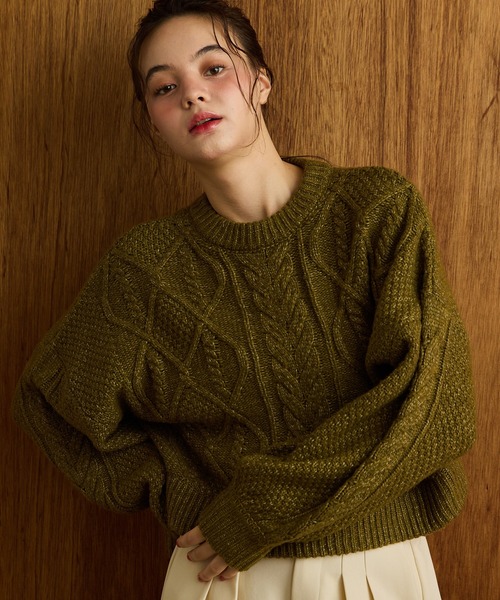 OLUN（オルン）の「short cable knit/ショートケーブルニット（ニット/セーター・レディース・アイボリー/グリーン/ベージュ/グレー・FREE）」の18枚目の写真
