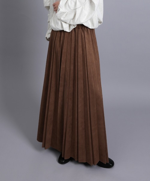 aimoha(アイモハ)の「カットスエードプリーツスカート(スカート・レディース・ブラウン/グレー/アイボリー/ブラック・FREE)」の11枚目の写真