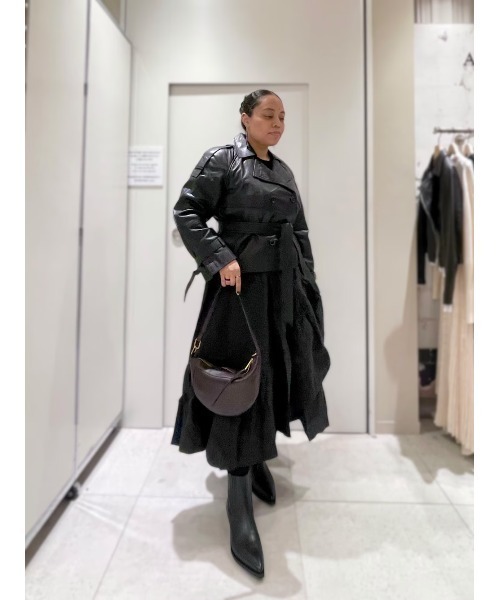 ALLSAINTS(オールセインツ)の「REED CROPPED LEATHER TRENCH | REED クロップド レザー トレンチ(トレンチコート・レディース・ブラック・S/M/XS)」の11枚目の写真