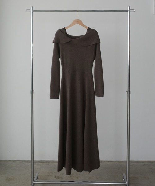 セール】アシメオフショル風ニットフレアワンピ[高身長サイズMT/低身長