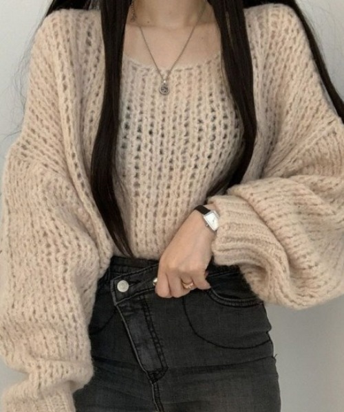 cammie(キャミー)の「透かし編みボリュームスリーブニット(ニット/セーター・レディース・モカ/オフホワイト/グレー・F)」の6枚目の写真
