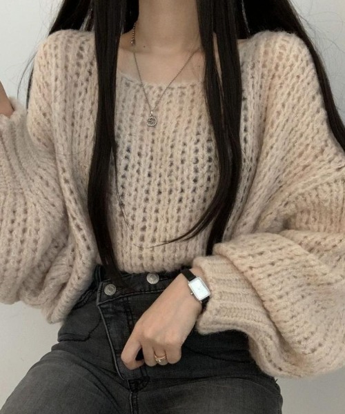cammie(キャミー)の「透かし編みボリュームスリーブニット(ニット/セーター・レディース・モカ/オフホワイト/グレー・F)」の5枚目の写真