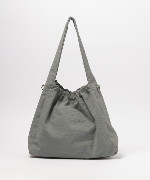 LEPSIM（レプシィム）の「チャーム付きギャザーショルダー　599317（ショルダーバッグ・レディース・ベージュ/グレー/ブラック・ONE SIZE）」の16枚目の写真