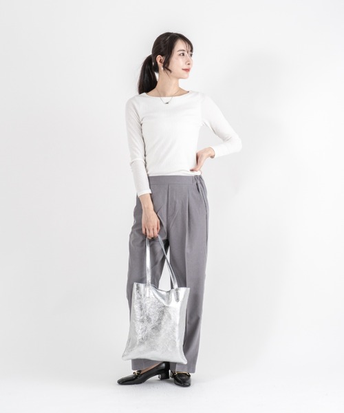 andrea cardone(アンドレアカルドネ)の「【andrea cardone/アンドレアカルドネ】レザー メタリック トートバッグ ミニポーチ付き イタリア製(トートバッグ・レディース・シルバー・FREE)」の18枚目の写真