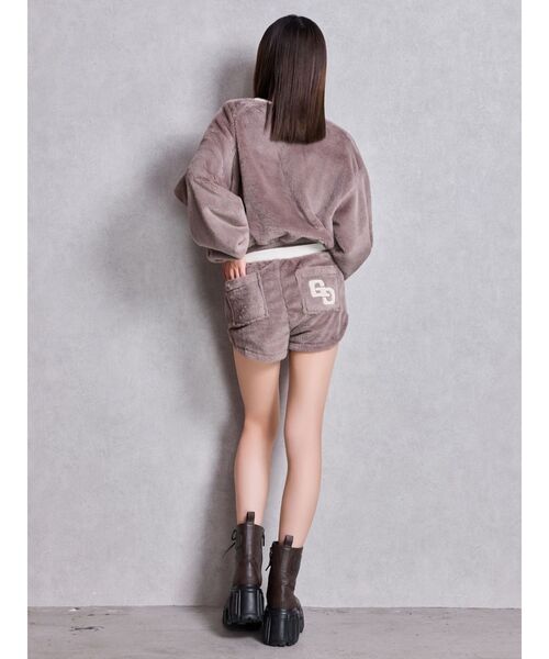 GYDA(ジェイダ)の「GG ECO FURショートトップス(Tシャツ/カットソー・レディース・ピンク/ベージュ/オフホワイト/ブラック・FREE)」の22枚目の写真