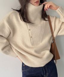 2wayネックゴールドボタンニットプルオーバー